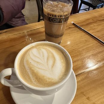 Everybody's Coffee - Lavender Honey Latte with Almond Milk and Oat-Chata - Coffee & Tea Near Me - Chicago, Illinois