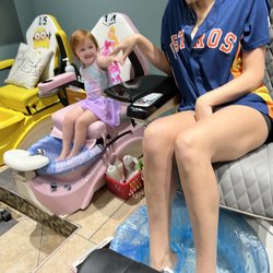 Lena's Nail Spa - Girl time