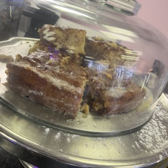 Queen’s Delight Cafe - Honey cake - Cafes Near Me - Bridgeport, Connecticut