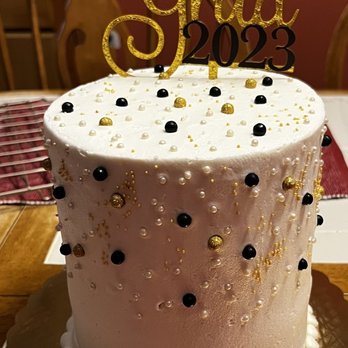 Sugar & Slice Bakery on Main - Graduation cake - Bakeries Near Me - Saint Charles, Missouri Sugar & Slice Bakery on Main - Graduation cake - Bakeries Near Me - Saint Charles, Missouri