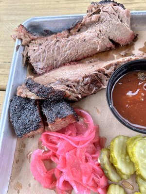 Louie's Craft BBQ by null