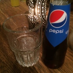 Wonders Heerhugowaard - Matige plek.. Drinken wordt niet eens ingeschonken voor je zoals het hoort...