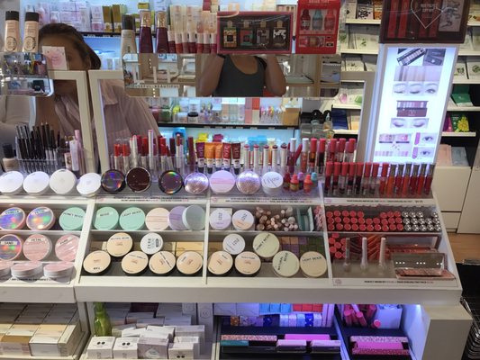 Etude House & Innisfree by null
