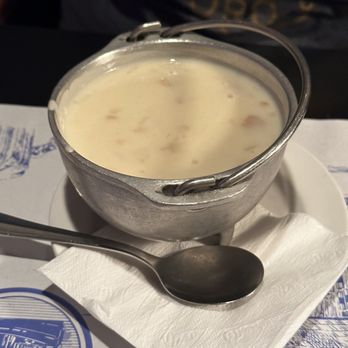 Waterfront Seafood Market - New England Clam Chowder - Seafood Near Me - West Des Moines, Iowa Waterfront Seafood Market - New England Clam Chowder - Seafood Near Me - West Des Moines, Iowa