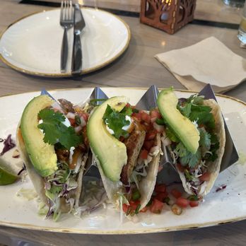 Monkeypod Kitchen - Fish tacos - New American Near Me - Lahaina, Hawaii
