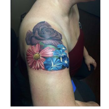 Aly Mayne Art - BEFORE (pic is about 4 years old) - Tattoo Near Me - Apple Valley, California Aly Mayne Art - BEFORE (pic is about 4 years old) - Tattoo Near Me - Apple Valley, California