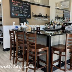 Olive Branch Grill - Bar area at entry