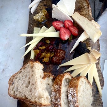 Wally's - Cheese 5 Choice Plate - New American Near Me - Beverly Hills, California