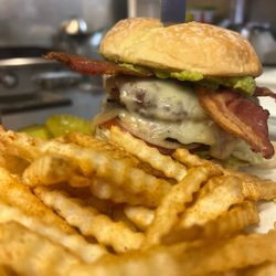 Big Guy Sport Club & Restaurant - Burger