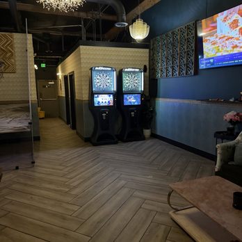 Dodo Bird Kitchen and Cocktails - Games - Cocktail Bars Near Me - Scottsdale, Arizona Dodo Bird Kitchen and Cocktails - Games - Cocktail Bars Near Me - Scottsdale, Arizona
