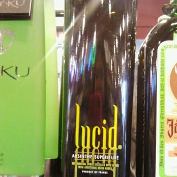 Steins & Vines - bottles of liquor on a shelf - Beer, Wine & Spirits Near Me - Colorado Springs, Colorado Steins & Vines - bottles of liquor on a shelf - Beer, Wine & Spirits Near Me - Colorado Springs, Colorado
