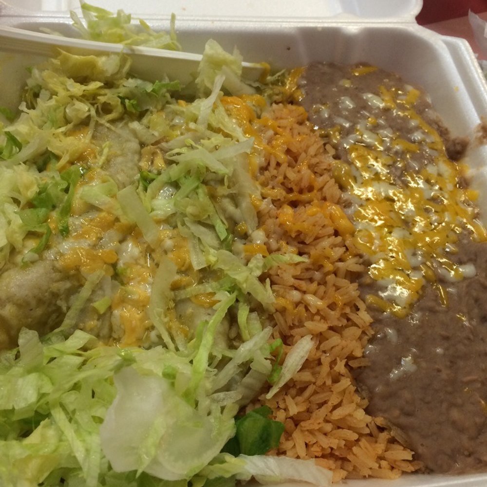 El Forastero - Chile verde chicken enchiladas. Cook is skimpy on the chicken tonight - Mexican Near Me - Sacramento, California El Forastero - Chile verde chicken enchiladas. Cook is skimpy on the chicken tonight - Mexican Near Me - Sacramento, California