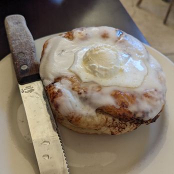 Hidden Cafe - Cinnamon roll topped with melted butter (must try) - New American Near Me - Camarillo, California