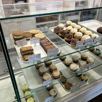 Icing On The Cupcake - Cupcakes Near Me - Sacramento, California