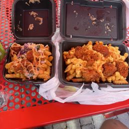 Hot loaded Mac and cheese fries, Small Top Loaded Fries