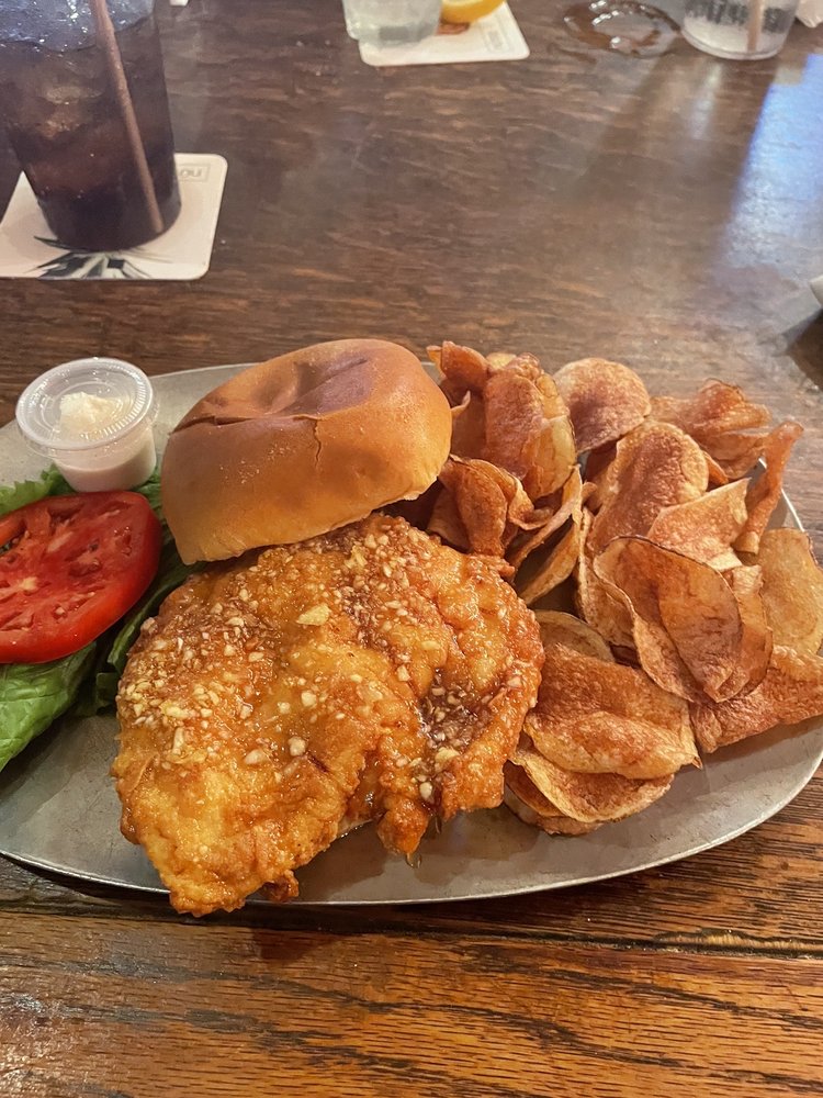 PINEAPPLE JOE’S GRILL & RAW BAR Updated July 2024 58 Photos & 86