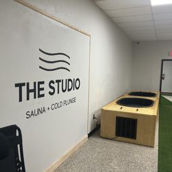 The Studio Sauna Cold Plunge - Cold Plunges