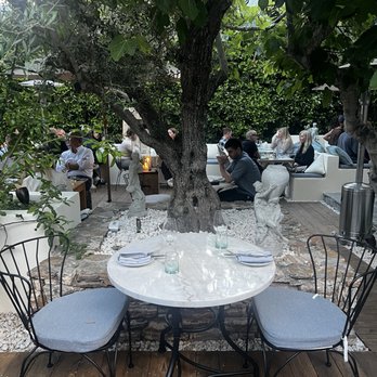 Alisa Wine & Friends - Greek Near Me - Venice, California Alisa Wine & Friends - Greek Near Me - Venice, California