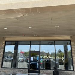 Kostas Grill - Entrance