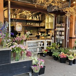 Rockridge Market Hall - Beautiful flower shop