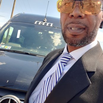 M&M Limousine Services - Limos Near Me - Chicago, Illinois M&M Limousine Services - Limos Near Me - Chicago, Illinois