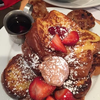 Morgans Restaurant - Pillow Brioche French Toast - New American Near Me - Miami, Florida