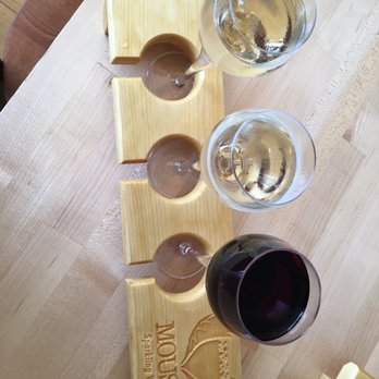 Mousse Sparkling Wine Co. - Wine Tasting Room Near Me - Jordan, Minnesota Mousse Sparkling Wine Co. - Wine Tasting Room Near Me - Jordan, Minnesota