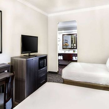 Travelodge by Wyndham - Guest room - Hotels Near Me - Commerce, California Travelodge by Wyndham - Guest room - Hotels Near Me - Commerce, California