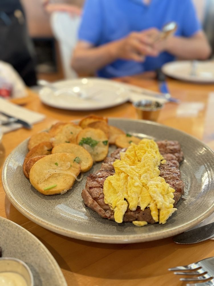 EGGSPECTATION COMPLEXE DESJARDINS Updated October 2024 711 Photos