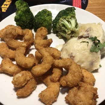 Applebee's Grill + Bar - Double Crunch Shrimp with Side Garlic Mashed Potatoes and Side Steamed Broccoli - American Near Me - Battle Creek, Michigan Applebee's Grill + Bar - Double Crunch Shrimp with Side Garlic Mashed Potatoes and Side Steamed Broccoli - American Near Me - Battle Creek, Michigan