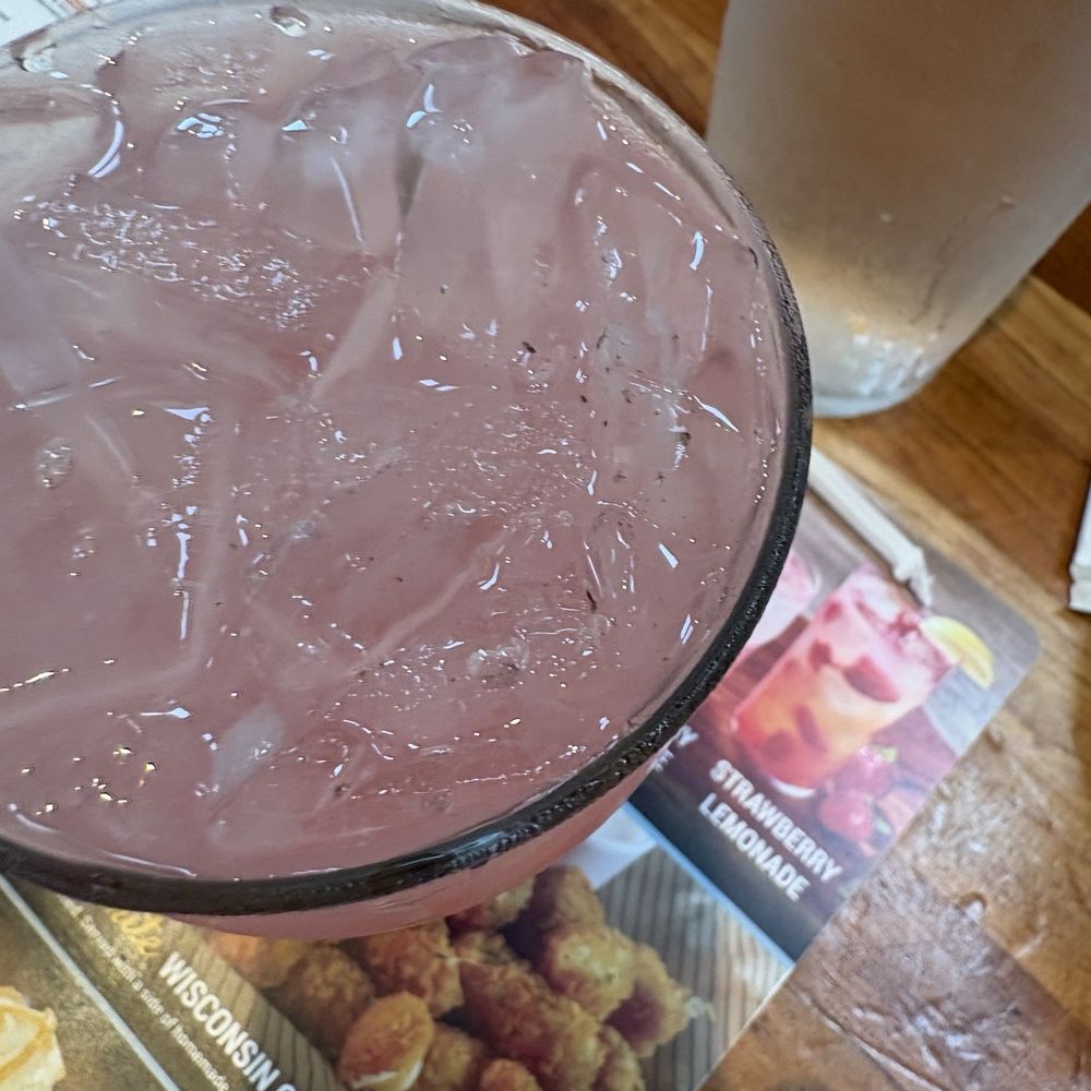Cheddar's Scratch Kitchen - moldy ice. - American Near Me - Dallas, Texas Cheddar's Scratch Kitchen - moldy ice. - American Near Me - Dallas, Texas