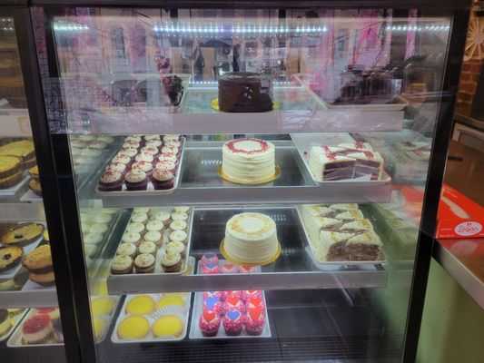 Betty Bakery by null