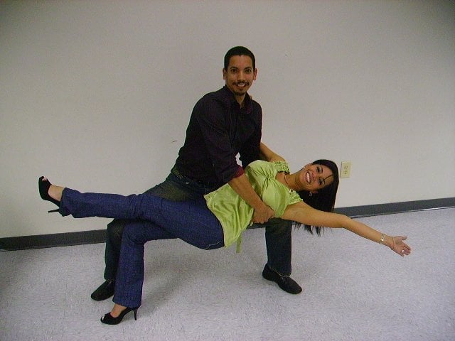 Elegant Dance Company, LLC Logo
