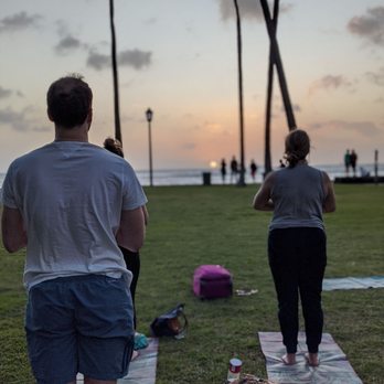 Waikiki Beach Yoga - Yoga Near Me - Honolulu, Hawaii Waikiki Beach Yoga - Yoga Near Me - Honolulu, Hawaii