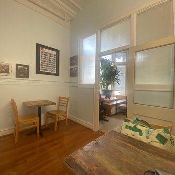 Bridgeport Coffee - one of the THREE rooms to sit and work in, i'm so appreciative - Coffee & Tea Near Me - Chicago, Illinois
