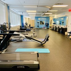 FYZICAL Therapy and Balance Centers - Manassas