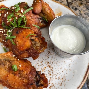 Three's Bar & Grill - Hot Wings - Asian Fusion Near Me - Kihei, Hawaii