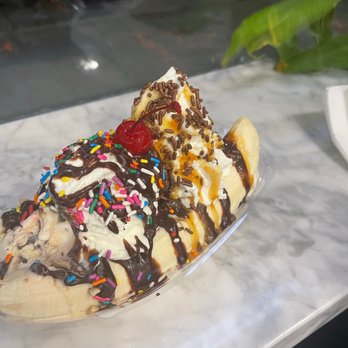 Lana’s - Banana split!!!! - Ice Cream & Frozen Yogurt Near Me - Oakland, California Lana’s - Banana split!!!! - Ice Cream & Frozen Yogurt Near Me - Oakland, California