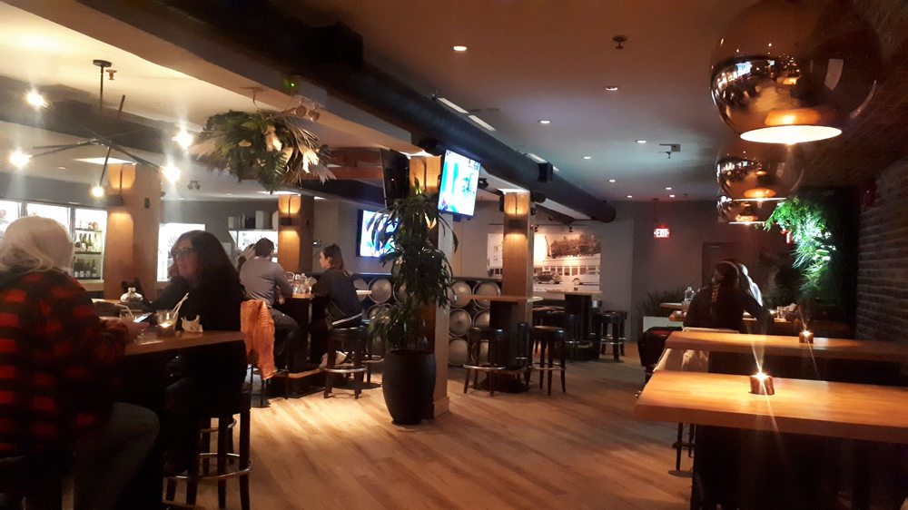 pub image