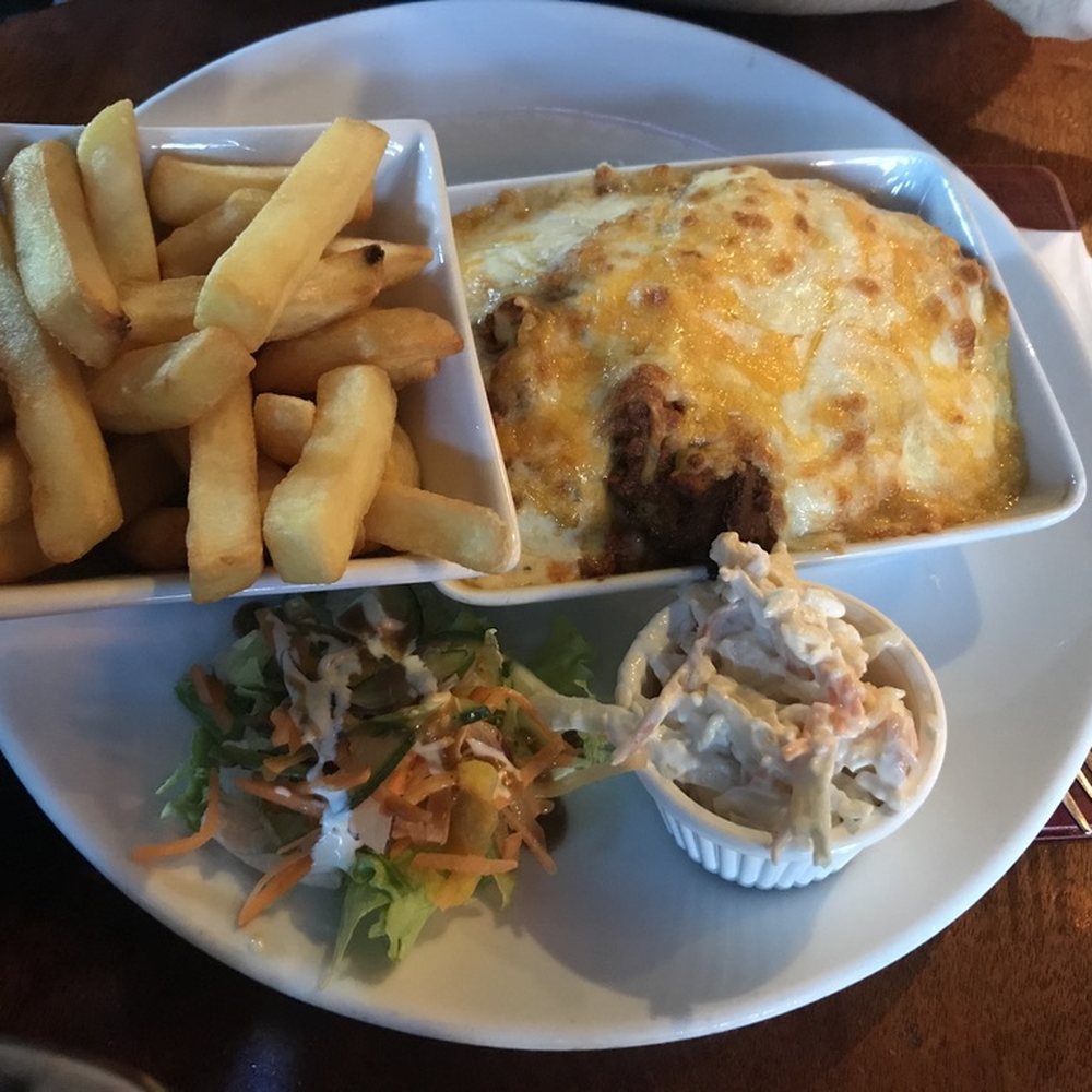 The Autobahn - Home-baked lasagna - Pubs Near Me - Glasnevin, D