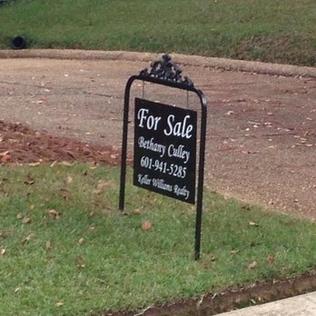 Address America - Montrachet Reflective Real Estate Sign - Signmaking Near Me - Jackson, Mississippi