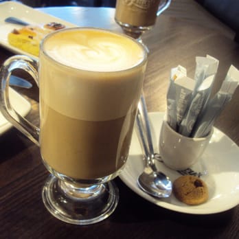 Bewley's - Very apt latte with a complementary delicious cookie - Coffee & Tea Near Me - Dublin, D