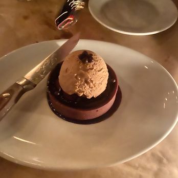 Haviland Kitchen & Bar - chocolate dessert - New American Near Me - East Rockaway, New York