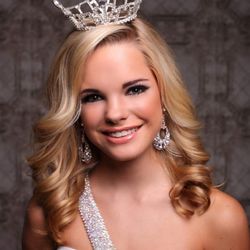 Hair Faux You - Teen USA Pageant, using hair extensions by Hair Faux You. Two Packs of 18" clip ins #18/613 Mixed Blonde for only $139.98