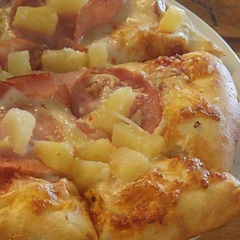 10 Barrel Brewing - East Side Bend - Kids Personal Hawaiian Pizza - Breweries Near Me - Bend, Oregon 10 Barrel Brewing - East Side Bend - Kids Personal Hawaiian Pizza - Breweries Near Me - Bend, Oregon