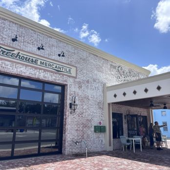 Treehouse Mercantile - Coffee & Tea Near Me - Dade City, Florida Treehouse Mercantile - Coffee & Tea Near Me - Dade City, Florida