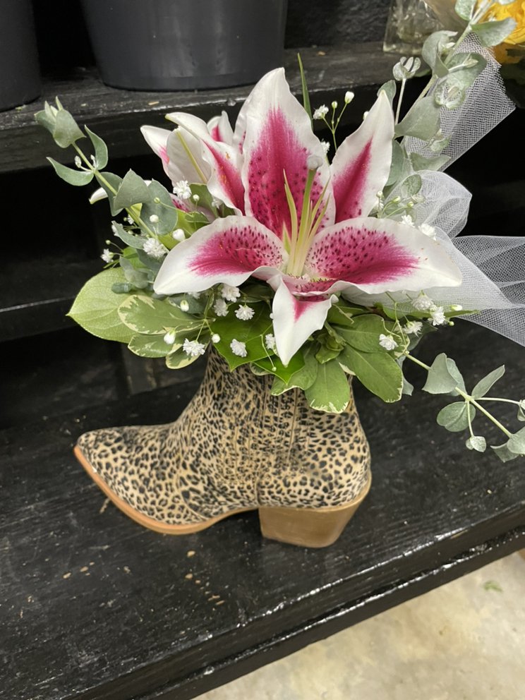 AMERICA’S FLORIST 72 Photos & 25 Reviews 227 W Union Ave, Bound Brook, New Jersey Florists