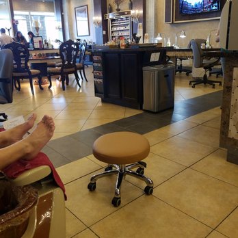 Rock Star Nails & Spa - Nail Salons Near Me - Glenview, Illinois