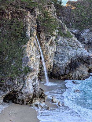McWay Falls by null