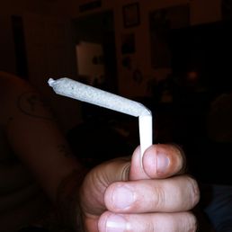$10 1/2 gram pre roll not rolled correctly $10 1/2 gram pre roll not rolled correctly